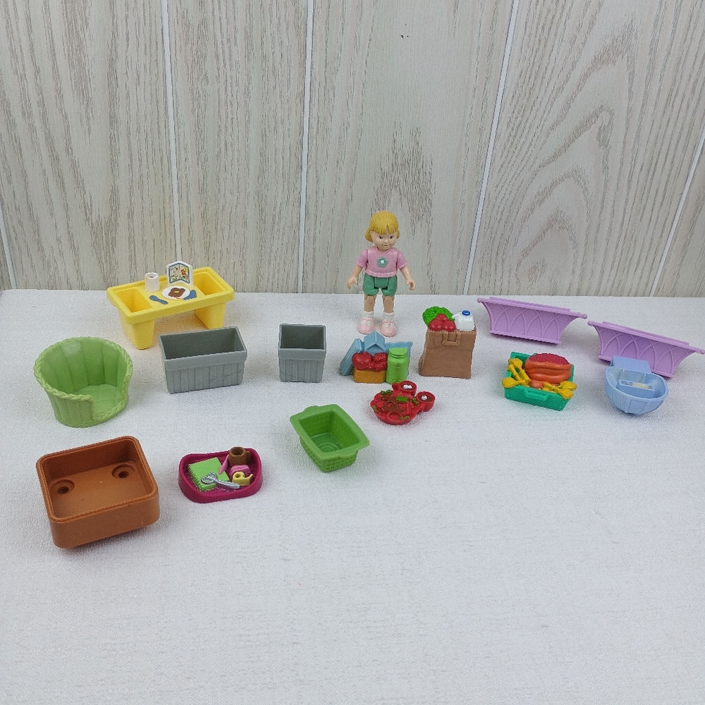 Fisher Price Loving Family Food window bx flowerpots, replacement parts.